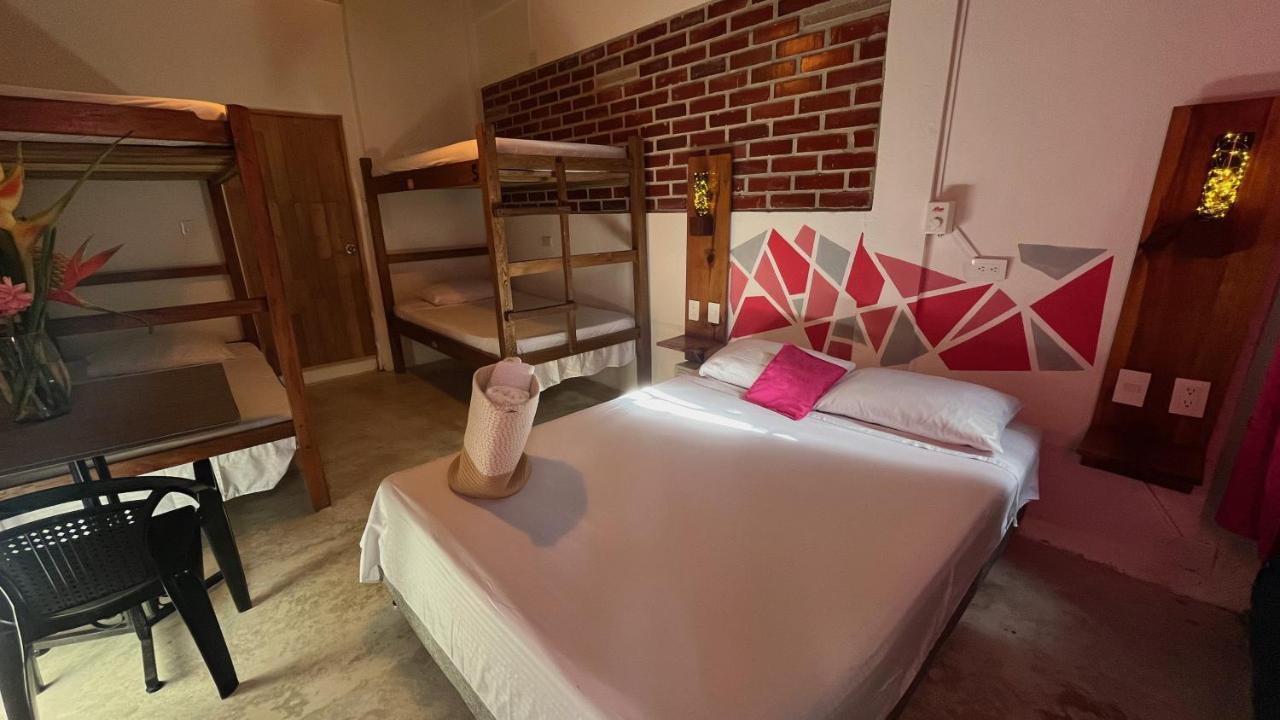 Tayrona Juancho'S House Hostel & Coworking Los Naranjos Dış mekan fotoğraf